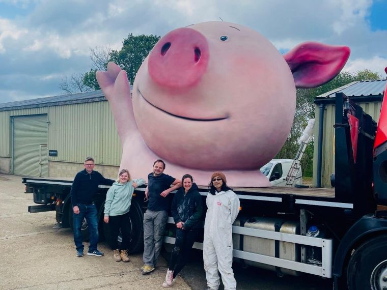 Giant Props | Large Props | Spur Creative